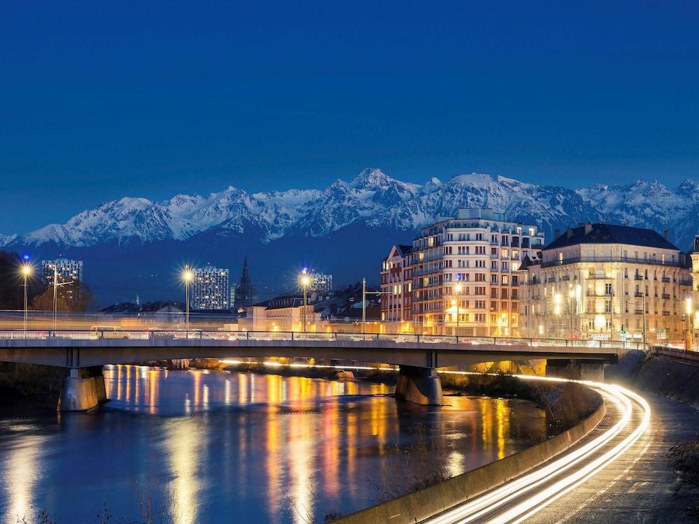 Ibis Grenoble Gare Hotel Bagian luar foto
