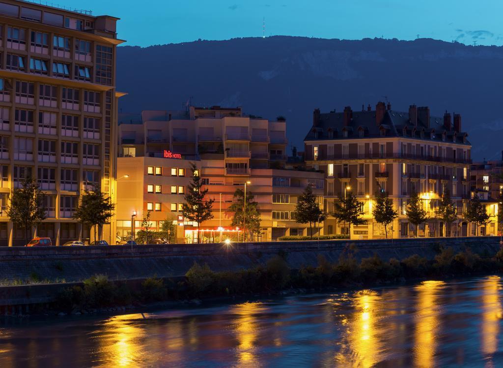 Ibis Grenoble Gare Hotel Bagian luar foto