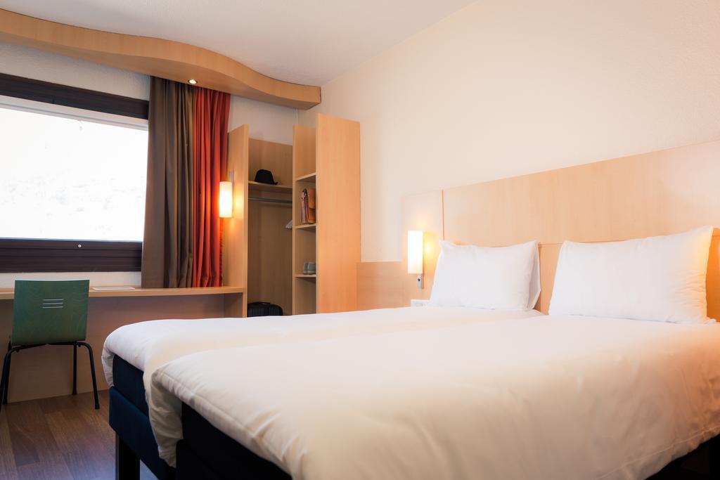 Ibis Grenoble Gare Hotel Bagian luar foto