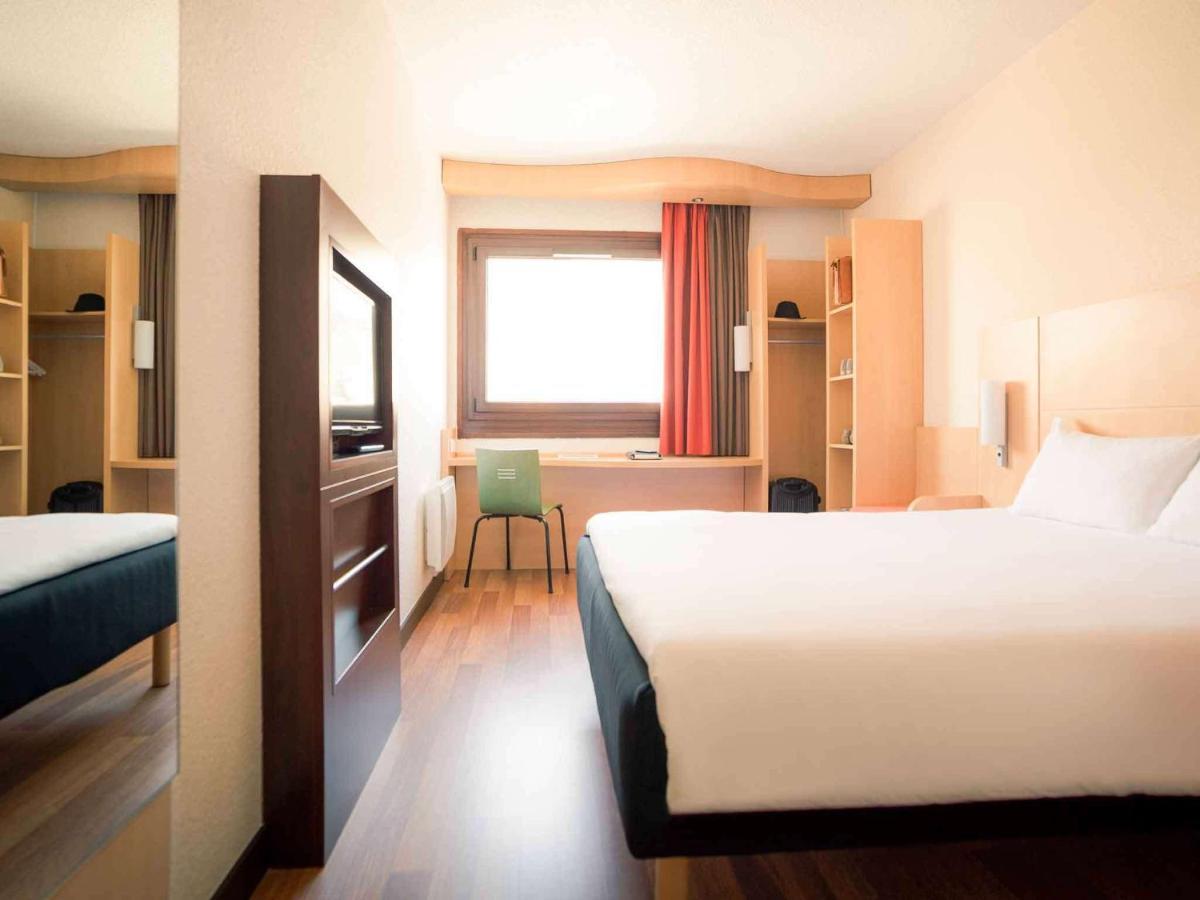 Ibis Grenoble Gare Hotel Bagian luar foto